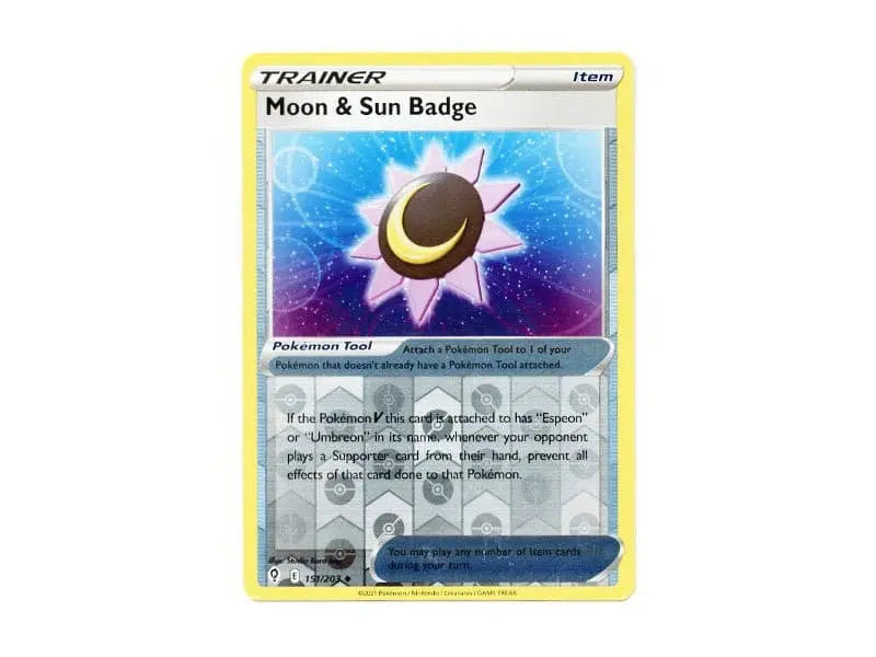 Moon & Sun Badge 151/203 - Reverse Holo - Einzelkarten - BattleofCards